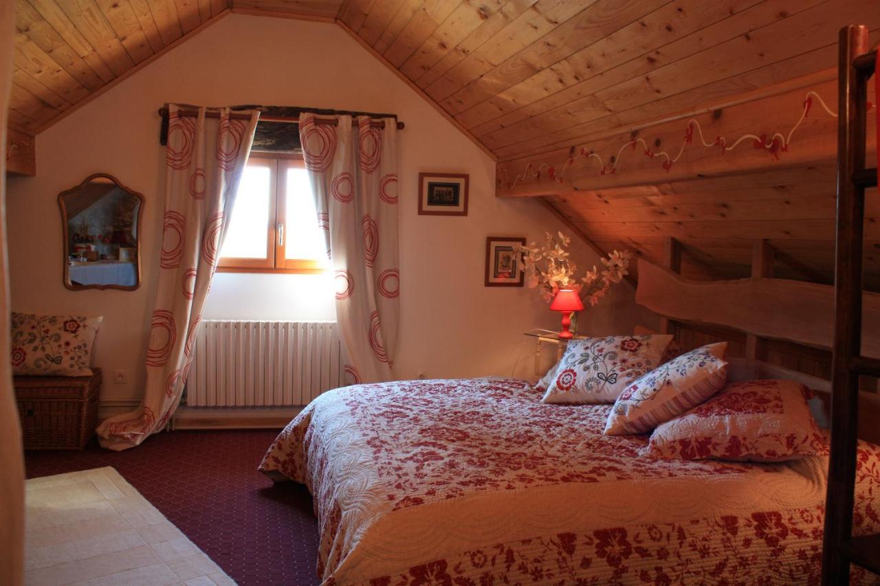 Bed and Breakfast La Clairiere Du Moulin Lepin-le-Lac Exterior foto
